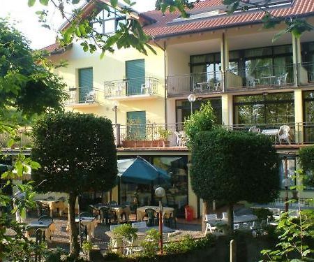 Madonna Della Neve Hotel Pettenasco Exterior photo