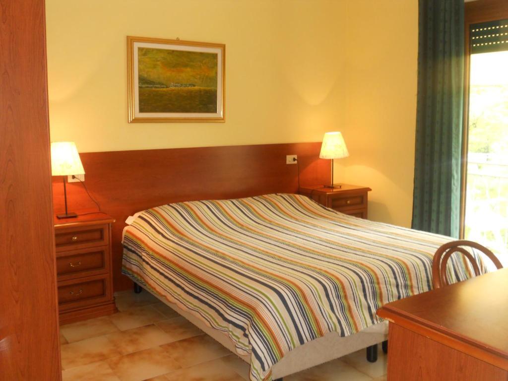 Madonna Della Neve Hotel Pettenasco Room photo