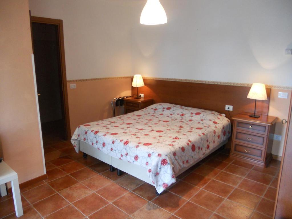 Madonna Della Neve Hotel Pettenasco Room photo