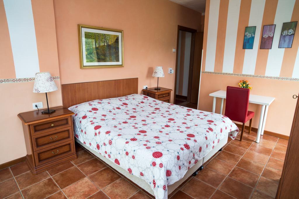 Madonna Della Neve Hotel Pettenasco Exterior photo