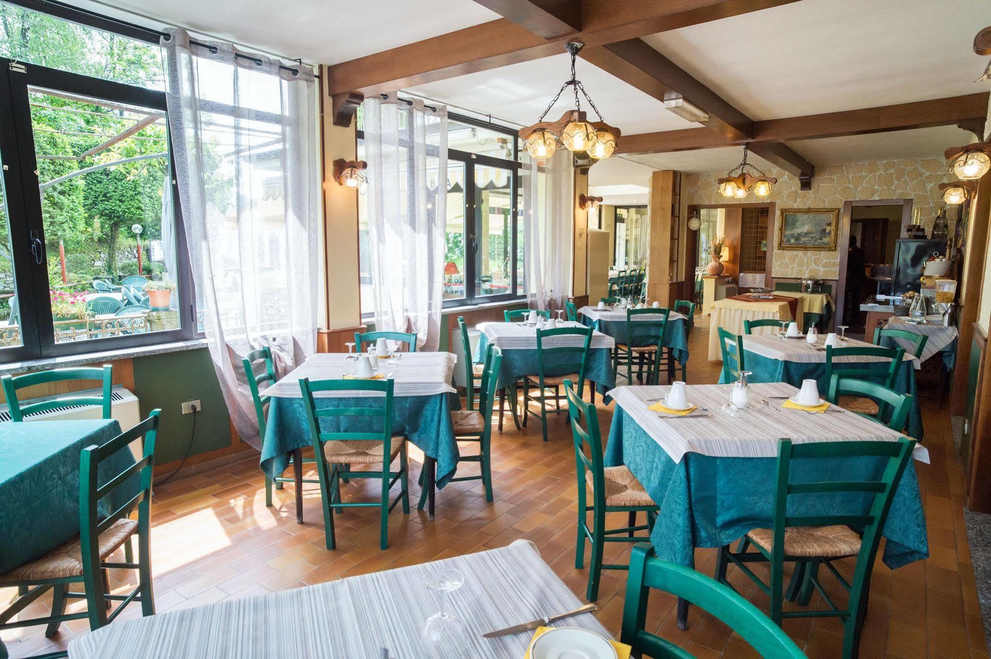 Madonna Della Neve Hotel Pettenasco Exterior photo